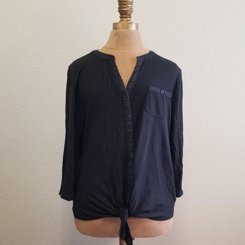 JONES NEW YORK Black Button From Tie Shirt